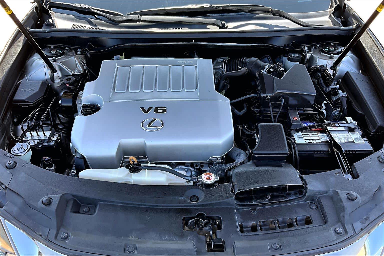 2017 Lexus ES 350 photo 31 of 36