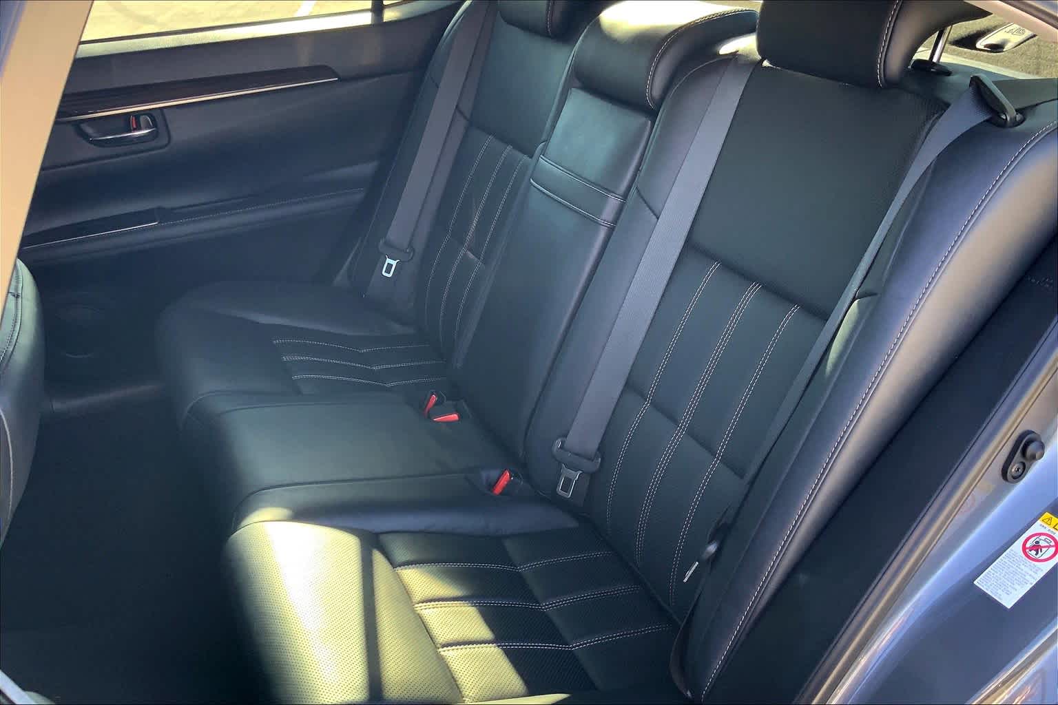 2018 Lexus ES  Nebula Gray Pearl at Mercedes-Benz of Houston North