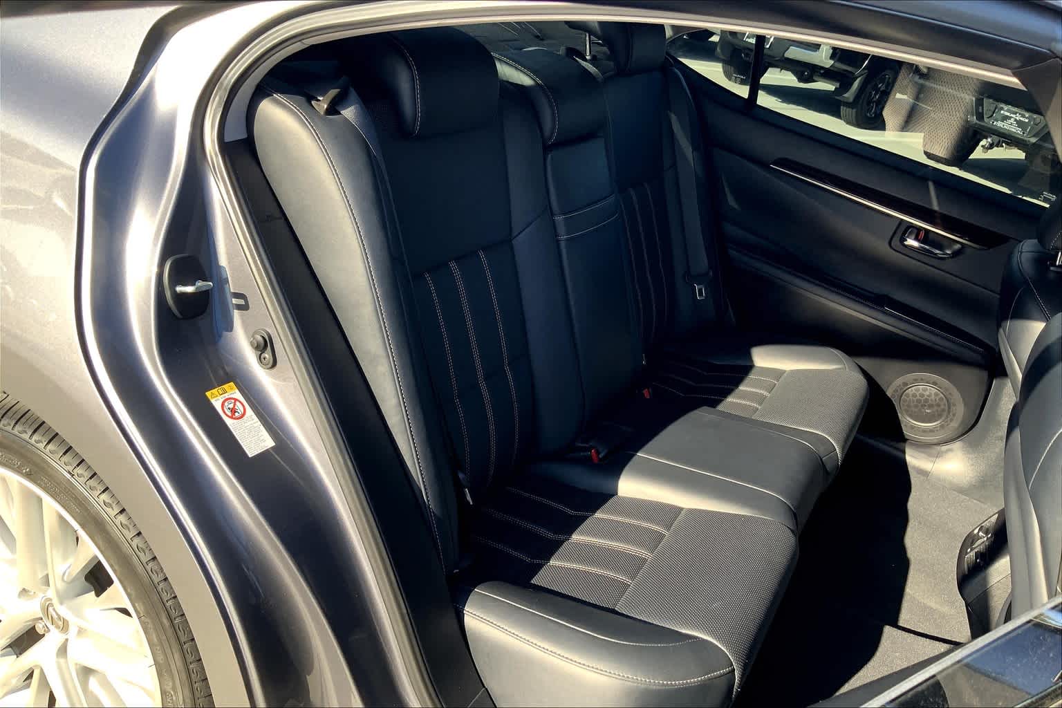 2018 Lexus ES  Nebula Gray Pearl at Mercedes-Benz of Houston North