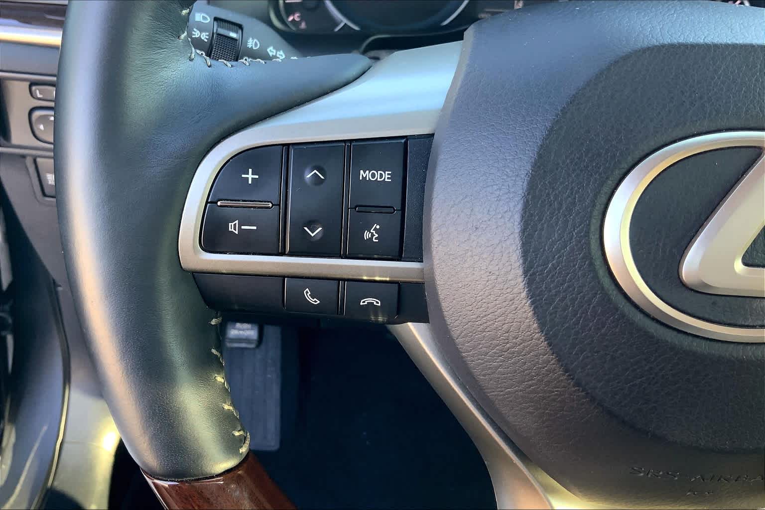 2018 Lexus ES  Nebula Gray Pearl at Mercedes-Benz of Houston North