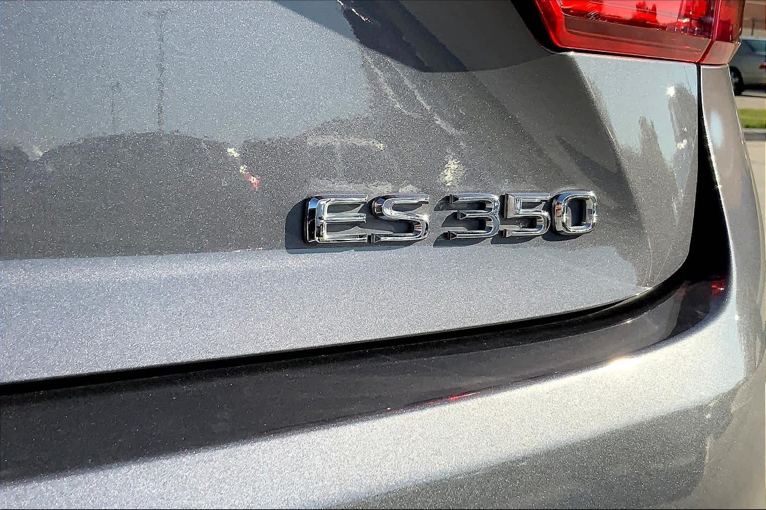 2018 Lexus ES  Nebula Gray Pearl at Mercedes-Benz of Houston North