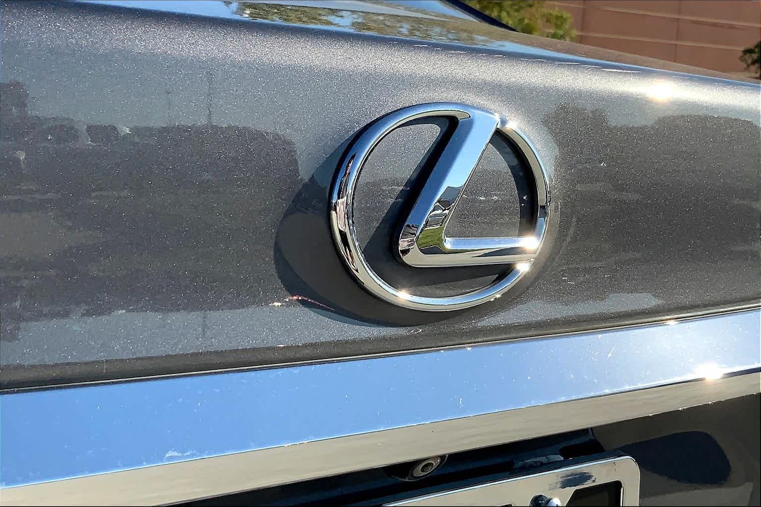 2018 Lexus ES  Nebula Gray Pearl at Mercedes-Benz of Houston North