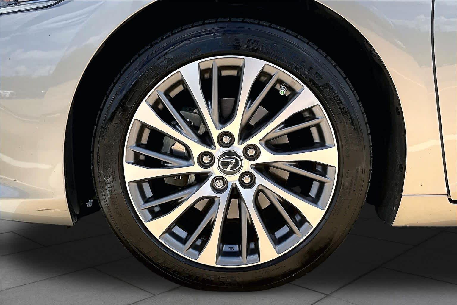 2019 Lexus ES 350  Atomic Silver at Lexus of Clear Lake