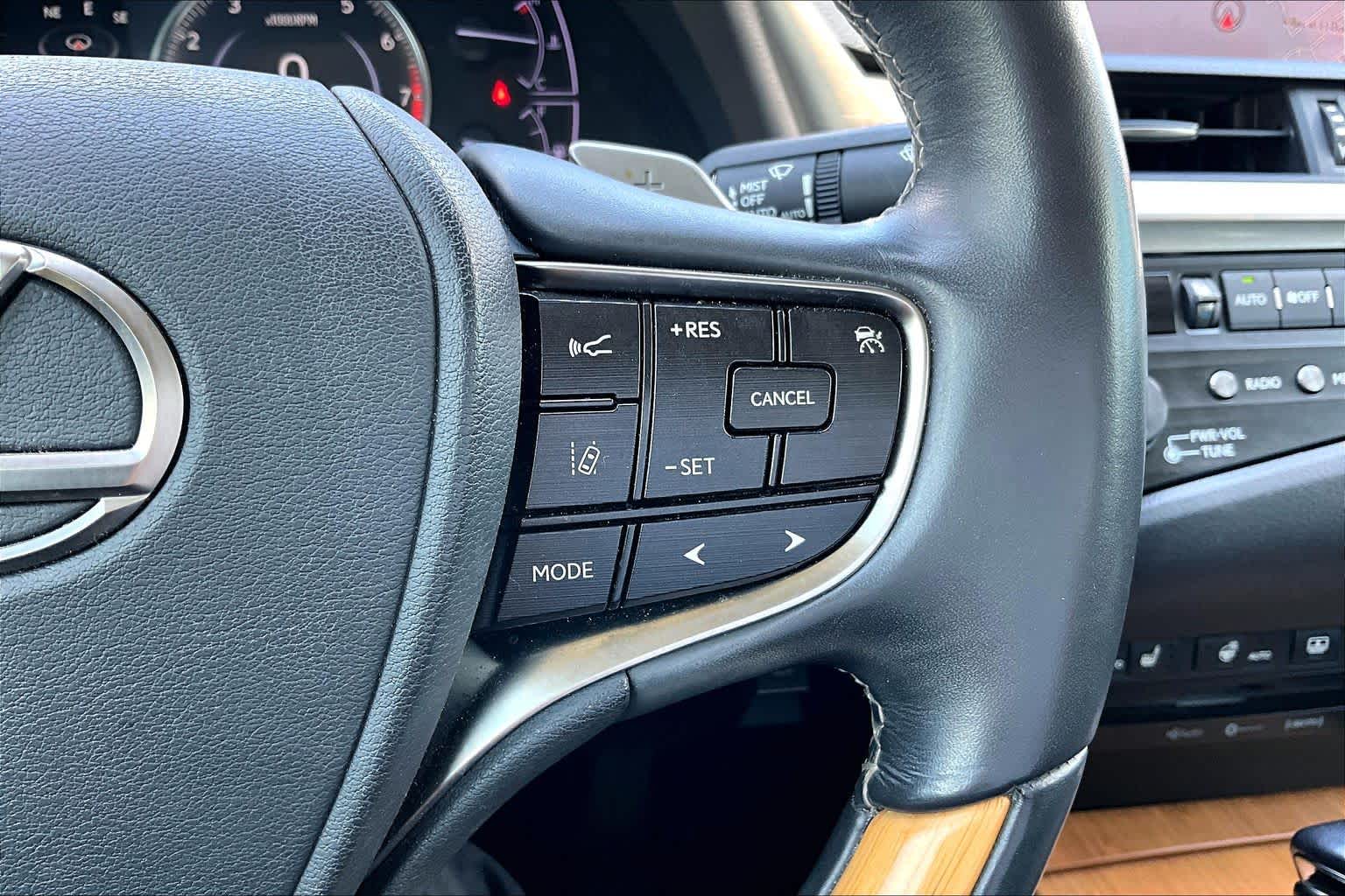 2019 Lexus ES 350 Luxury  Obsidian at Lexus Southwest Houston