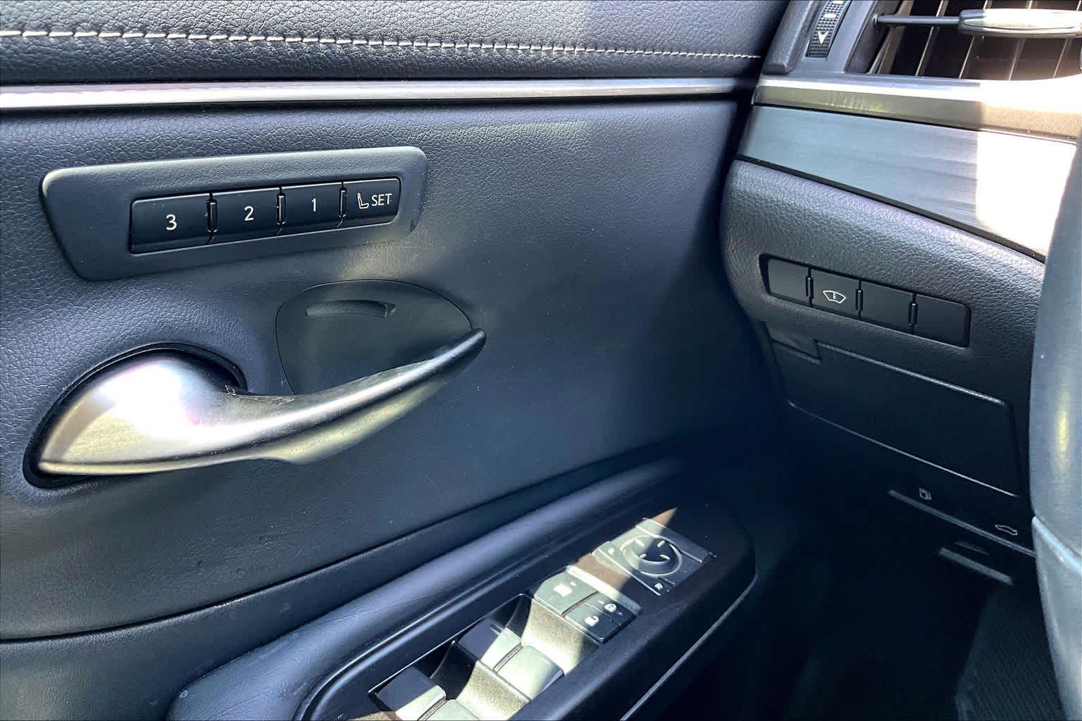 2019 Lexus ES 350 Luxury  Obsidian at Lexus Southwest Houston