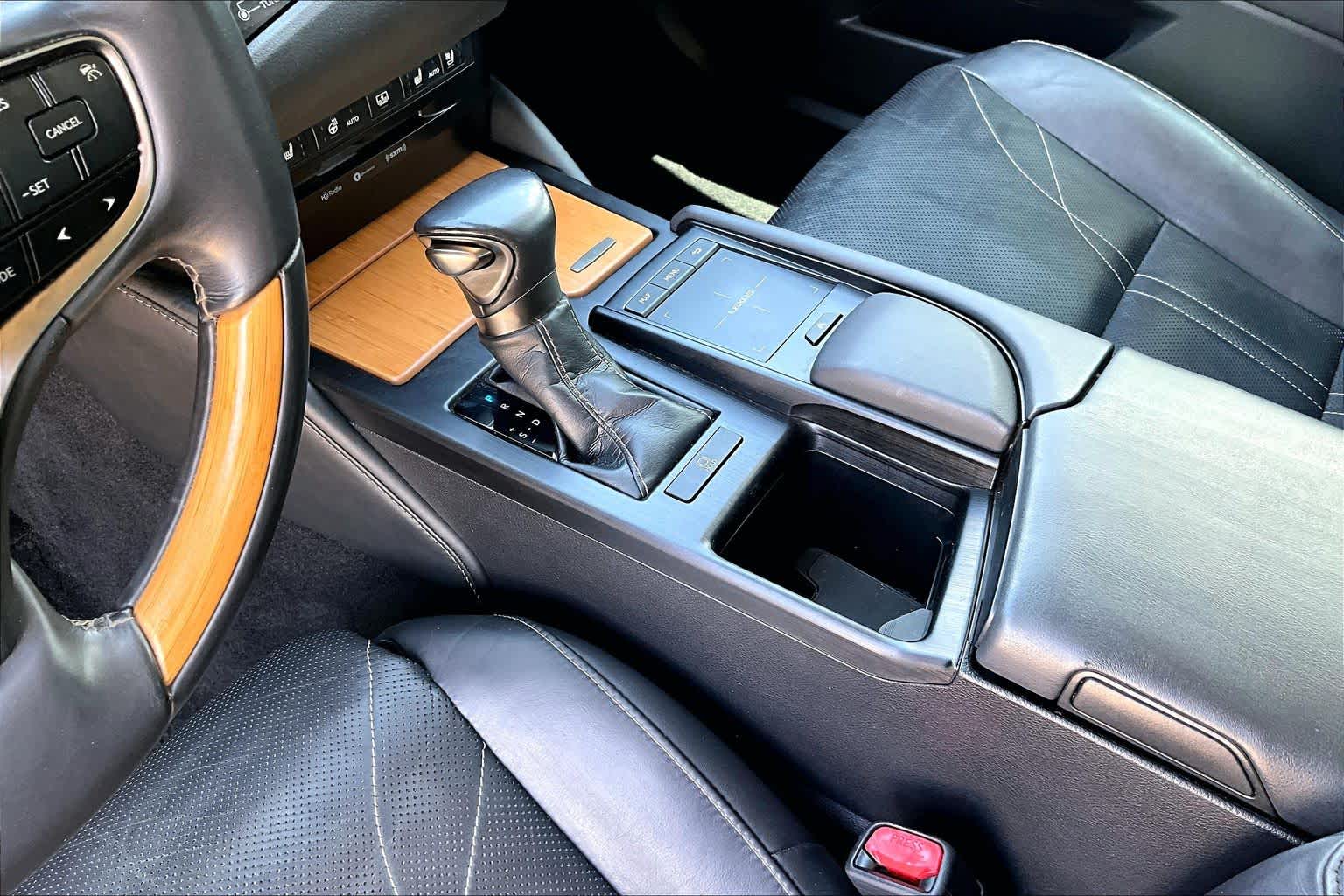 2019 Lexus ES 350 Luxury  Obsidian at Lexus Southwest Houston