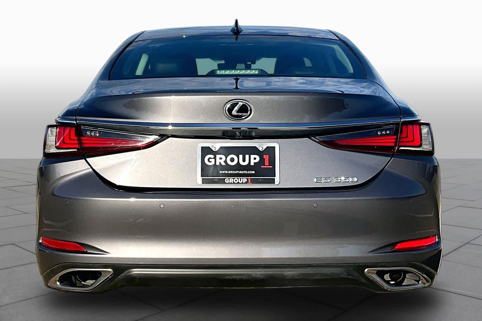 2019 Lexus ES 350 photo 5 of 37