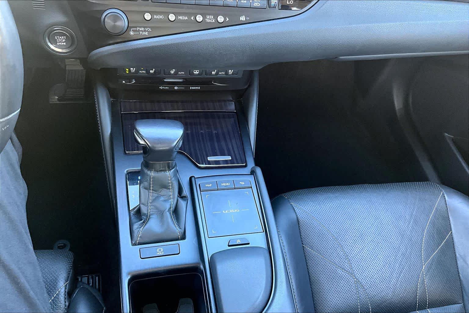2019 Lexus ES 350 photo 35 of 37