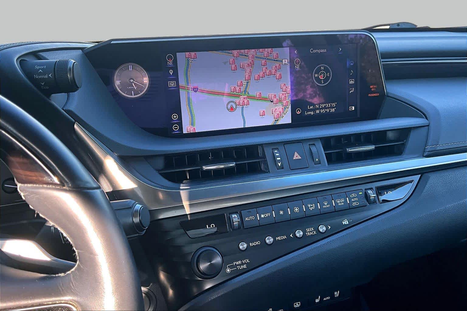 2019 Lexus ES 350 photo 7 of 37