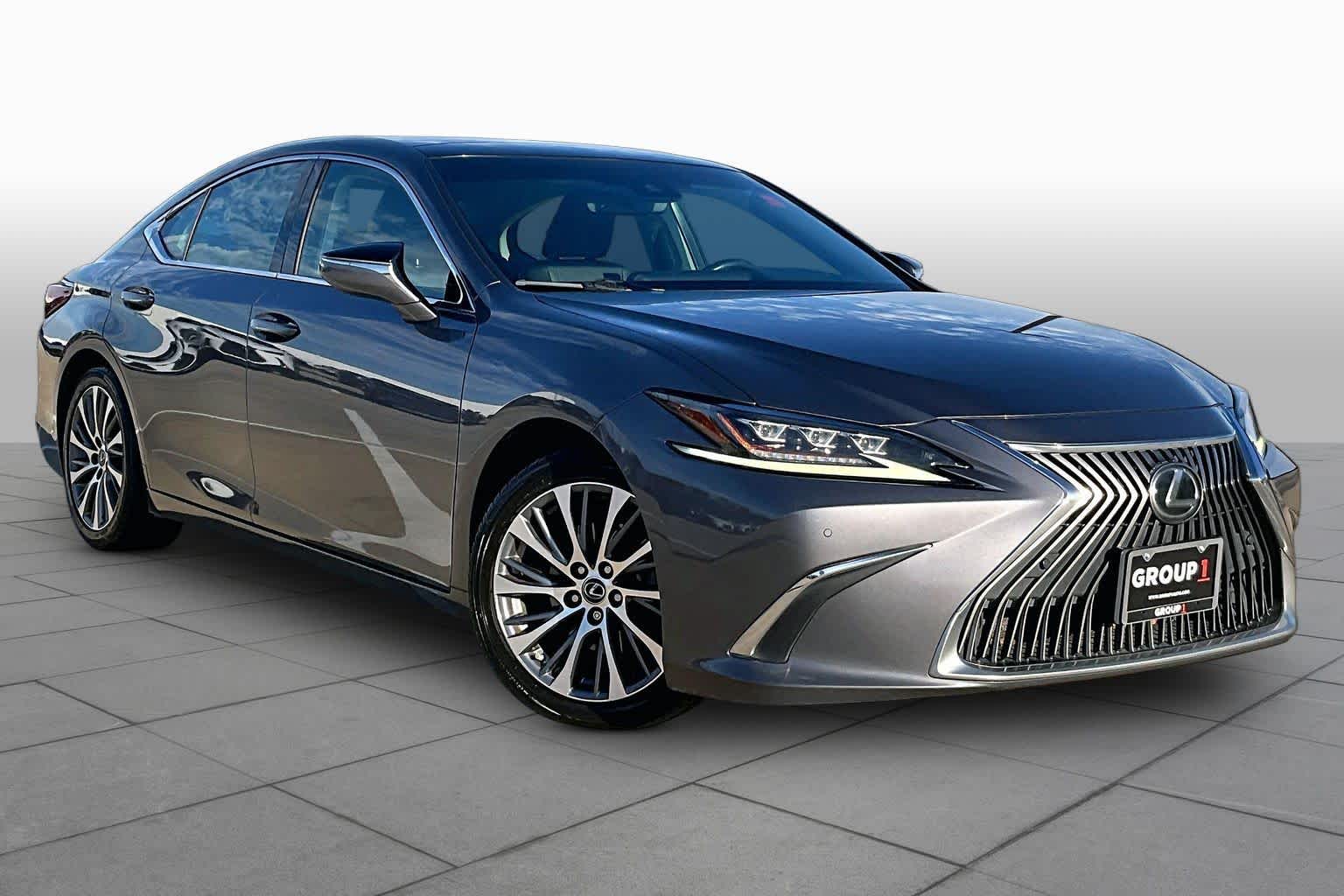 2019 Lexus ES 350 photo 3 of 37