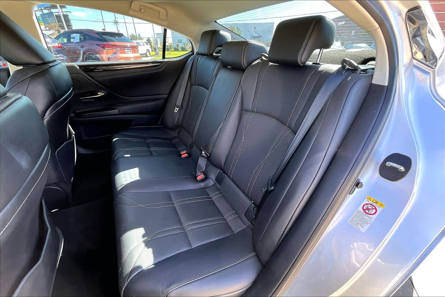 2019 Lexus ES Luxury  Silver Lining Metallic at Honda of Clear Lake