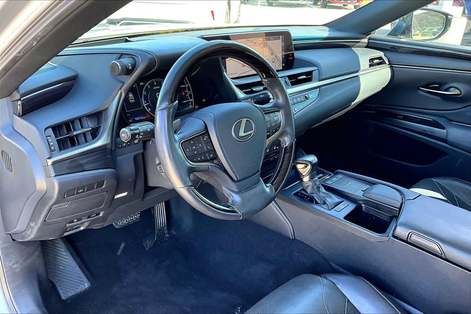 2019 Lexus ES Luxury  Silver Lining Metallic at Honda of Clear Lake