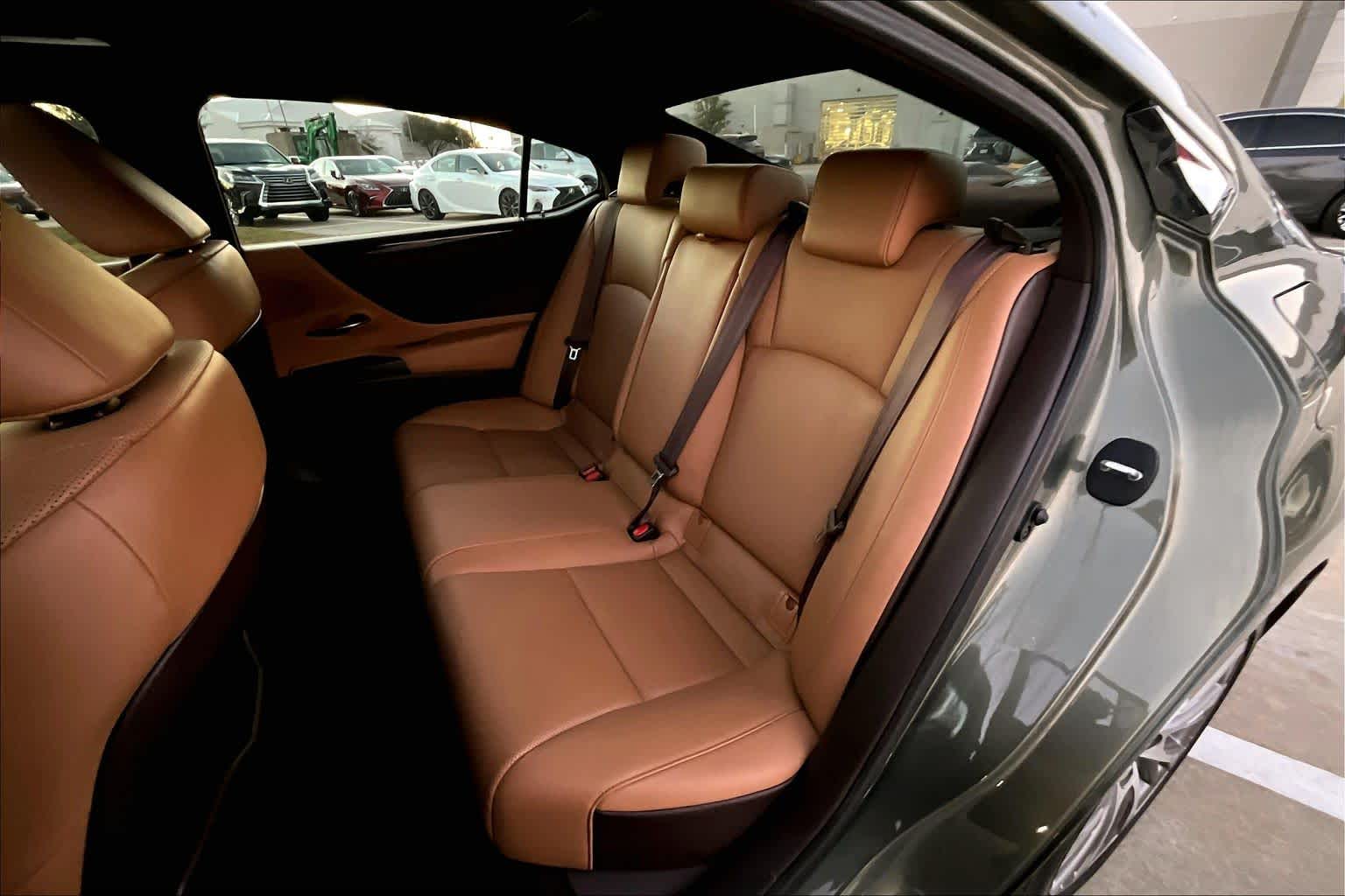 2019 Lexus ES  Sunlit Green at AutoNation USA Katy