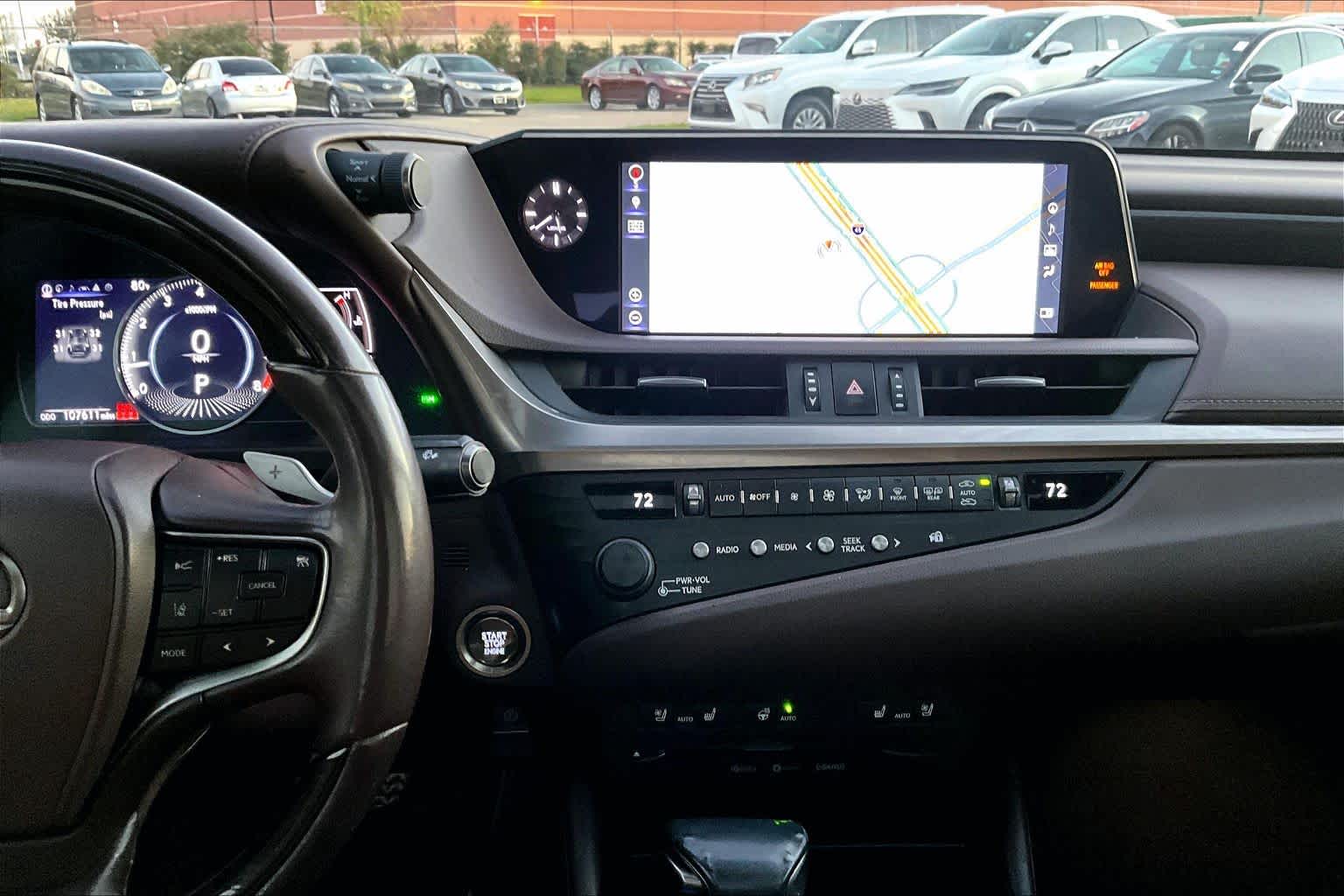 2019 Lexus ES  Sunlit Green at AutoNation USA Katy