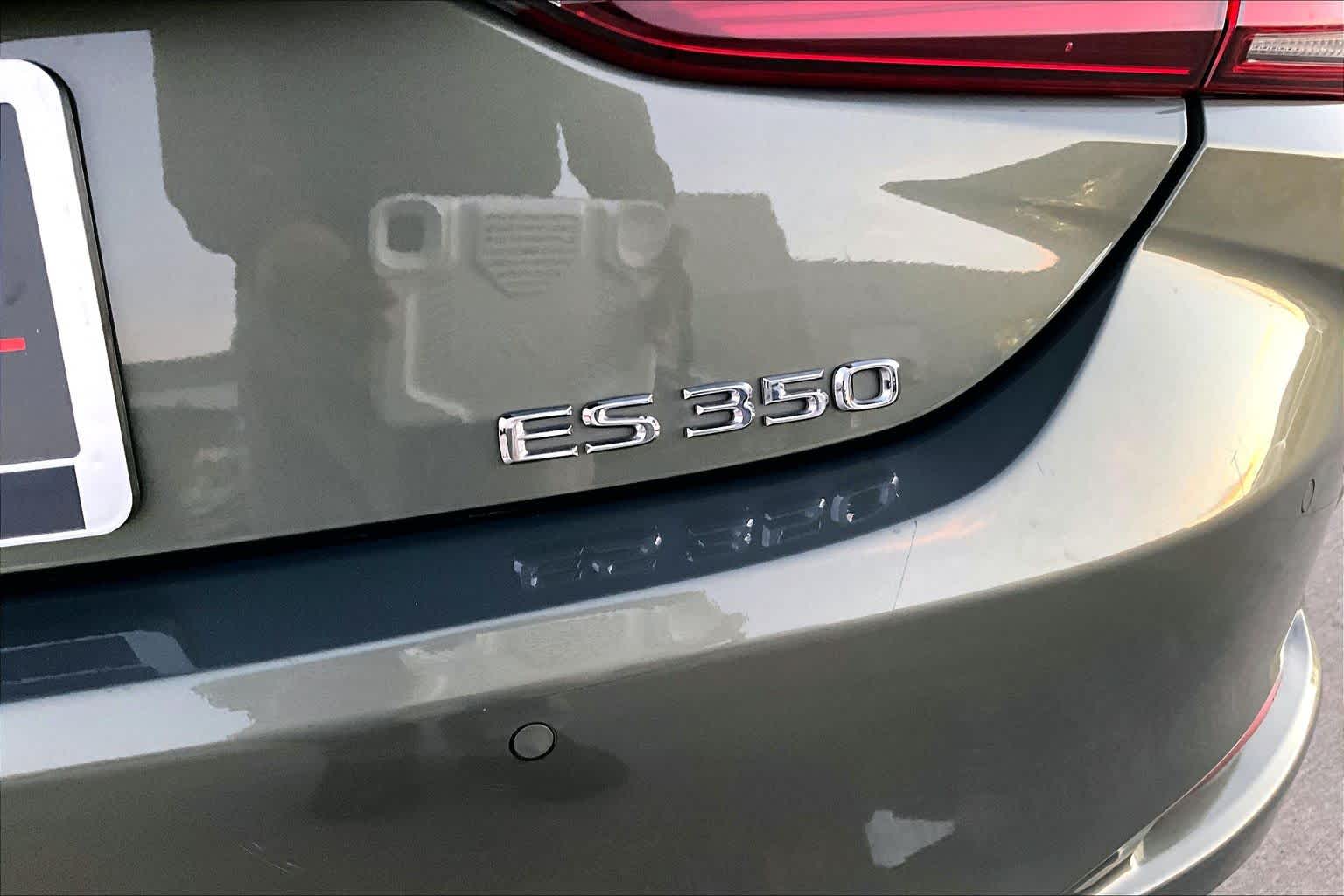 2019 Lexus ES  Sunlit Green at AutoNation USA Katy