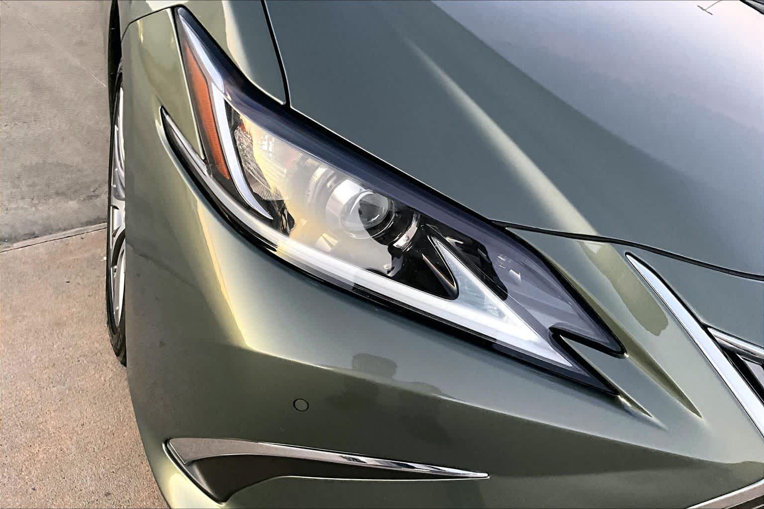 2019 Lexus ES  Sunlit Green at AutoNation USA Katy