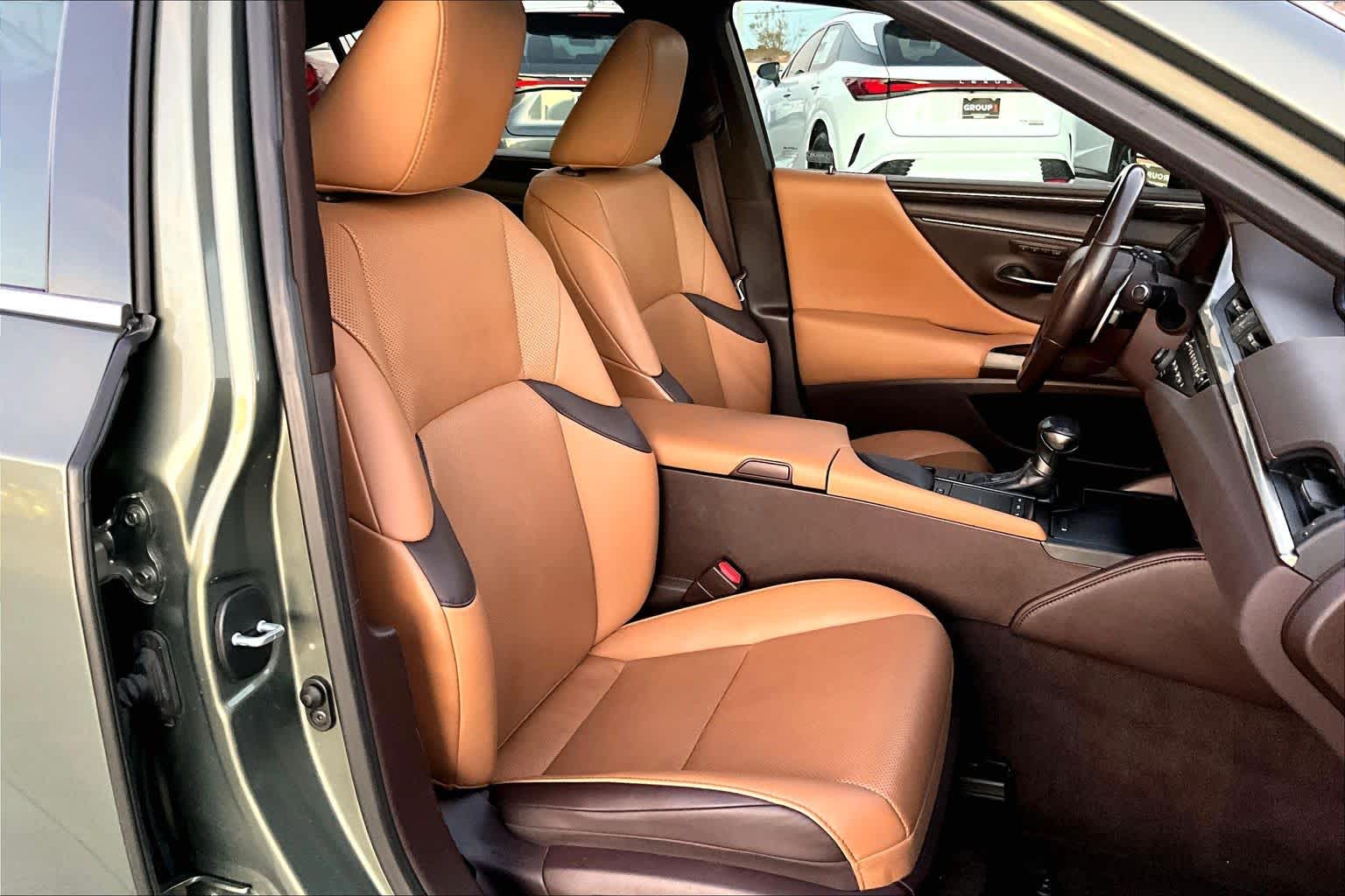 2019 Lexus ES  Sunlit Green at AutoNation USA Katy