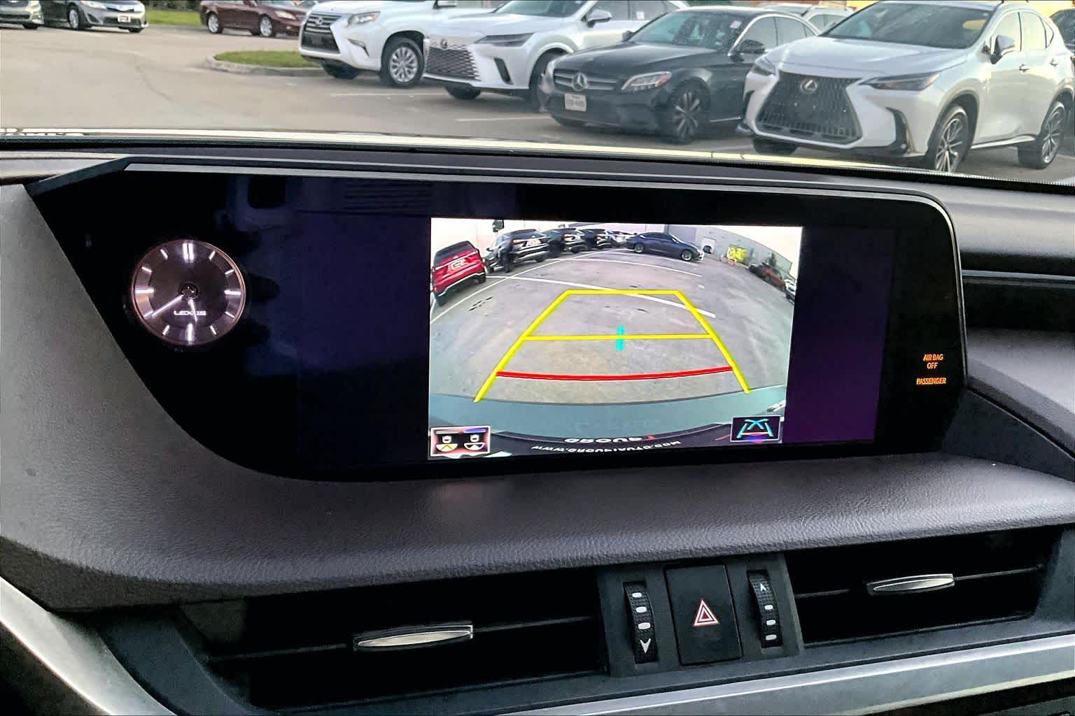 2019 Lexus ES  Sunlit Green at AutoNation USA Katy