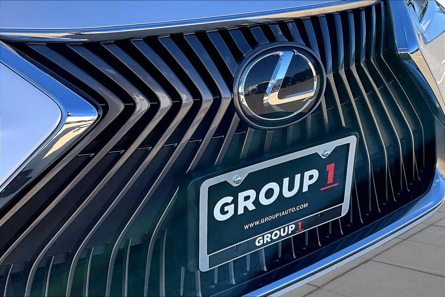 2020 Lexus ES 350 photo 28 of 35