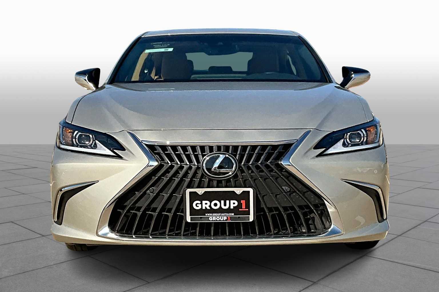 2025 Lexus ES  - 2