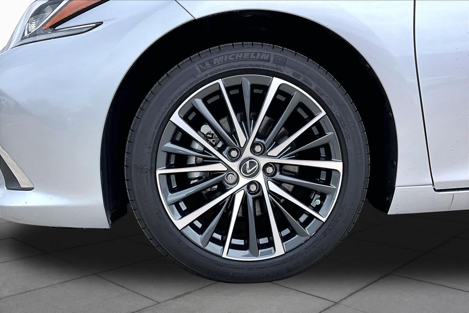 2025 Lexus ES 300h  Iridium at Lexus of Clear Lake