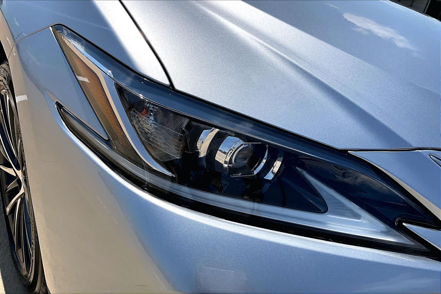 2025 Lexus ES 300h  Iridium at Lexus of Clear Lake