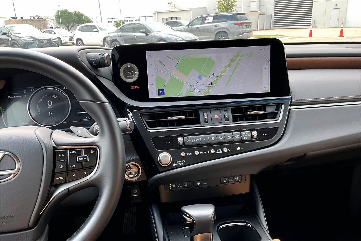 2025 Lexus ES 300h - 6