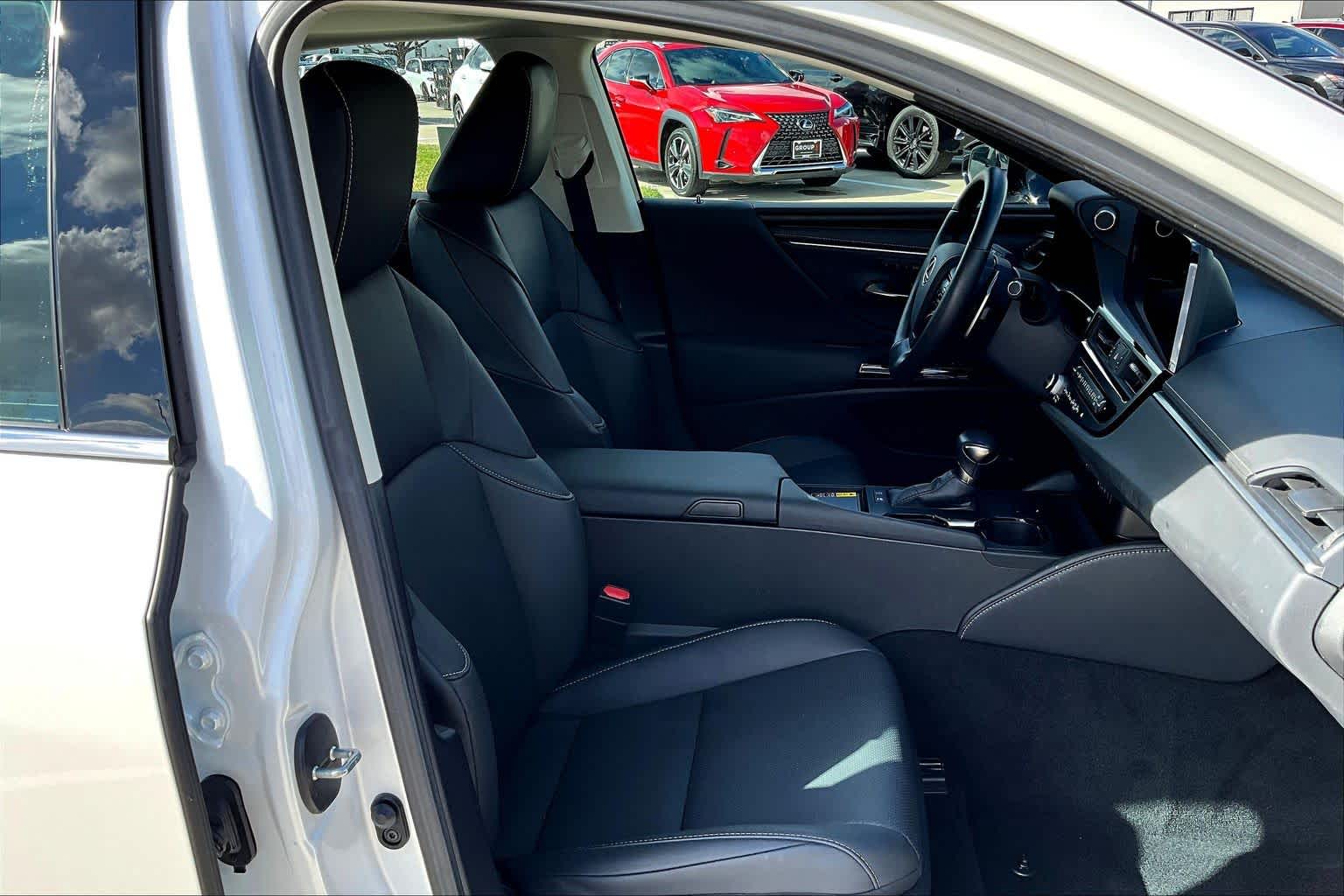 2025 Lexus ES  - 7