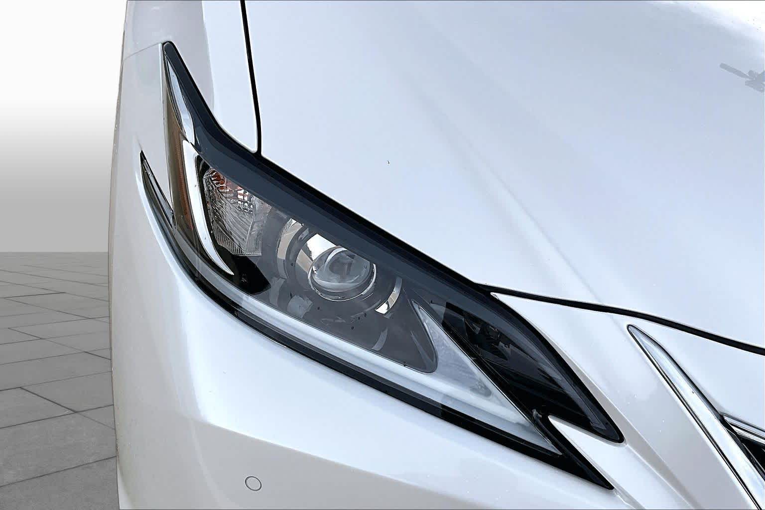 2020 Lexus ES 350  Eminent White Pearl at Lexus Southwest Houston