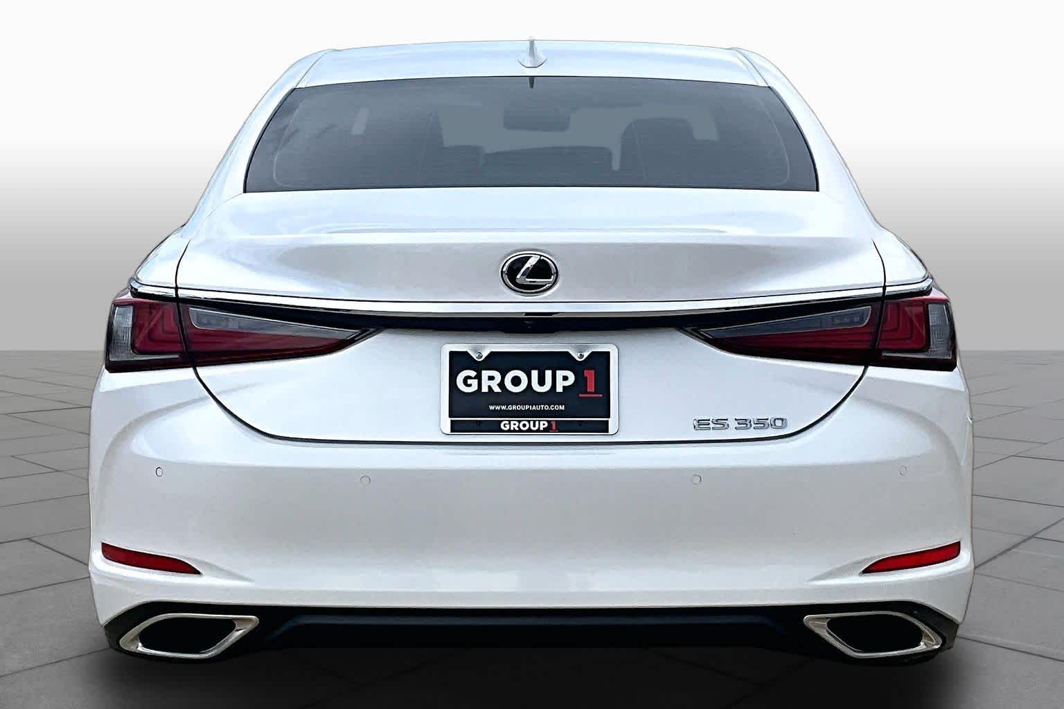 2020 Lexus ES 350 photo 5 of 37