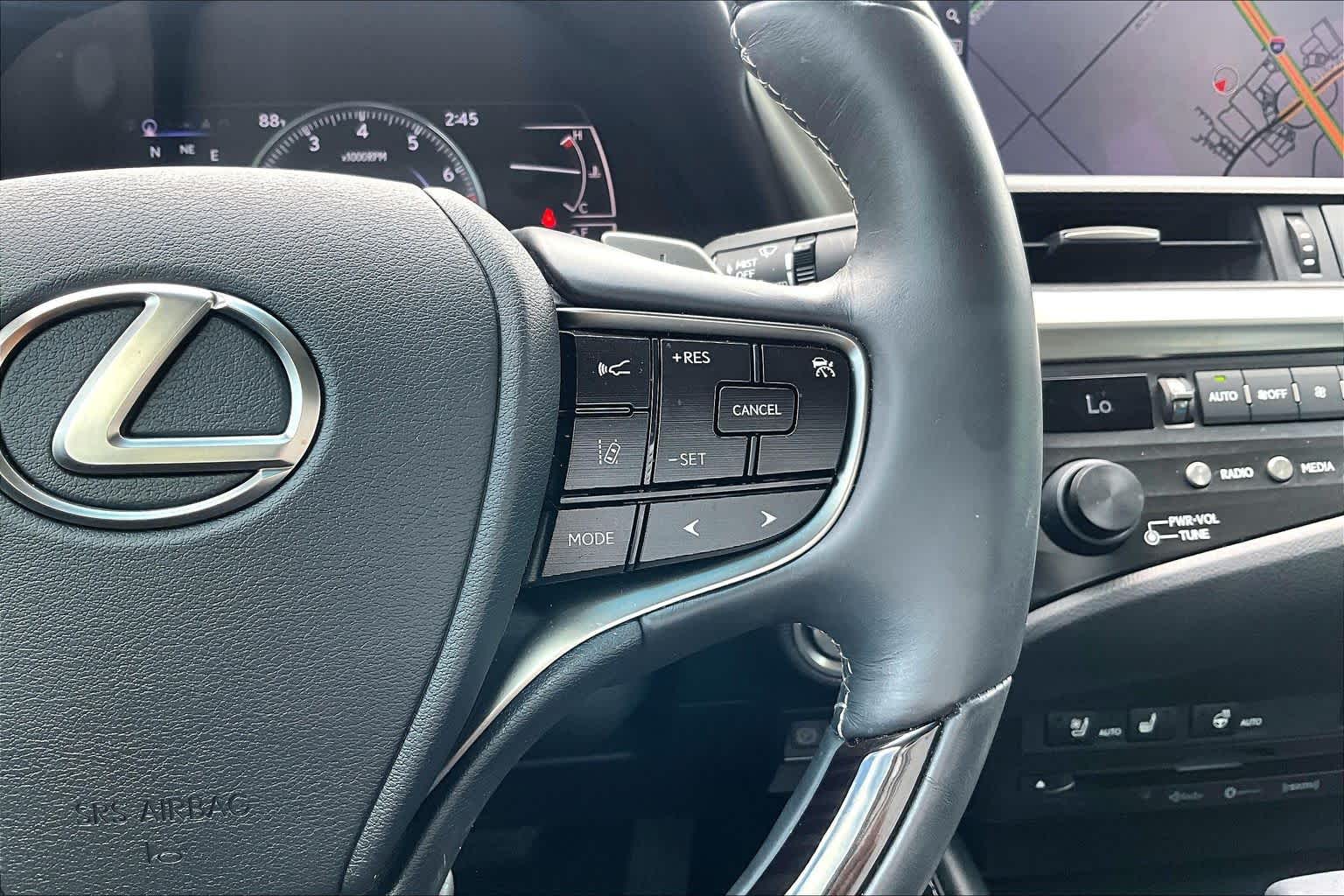 2020 Lexus ES 350 photo 25 of 37