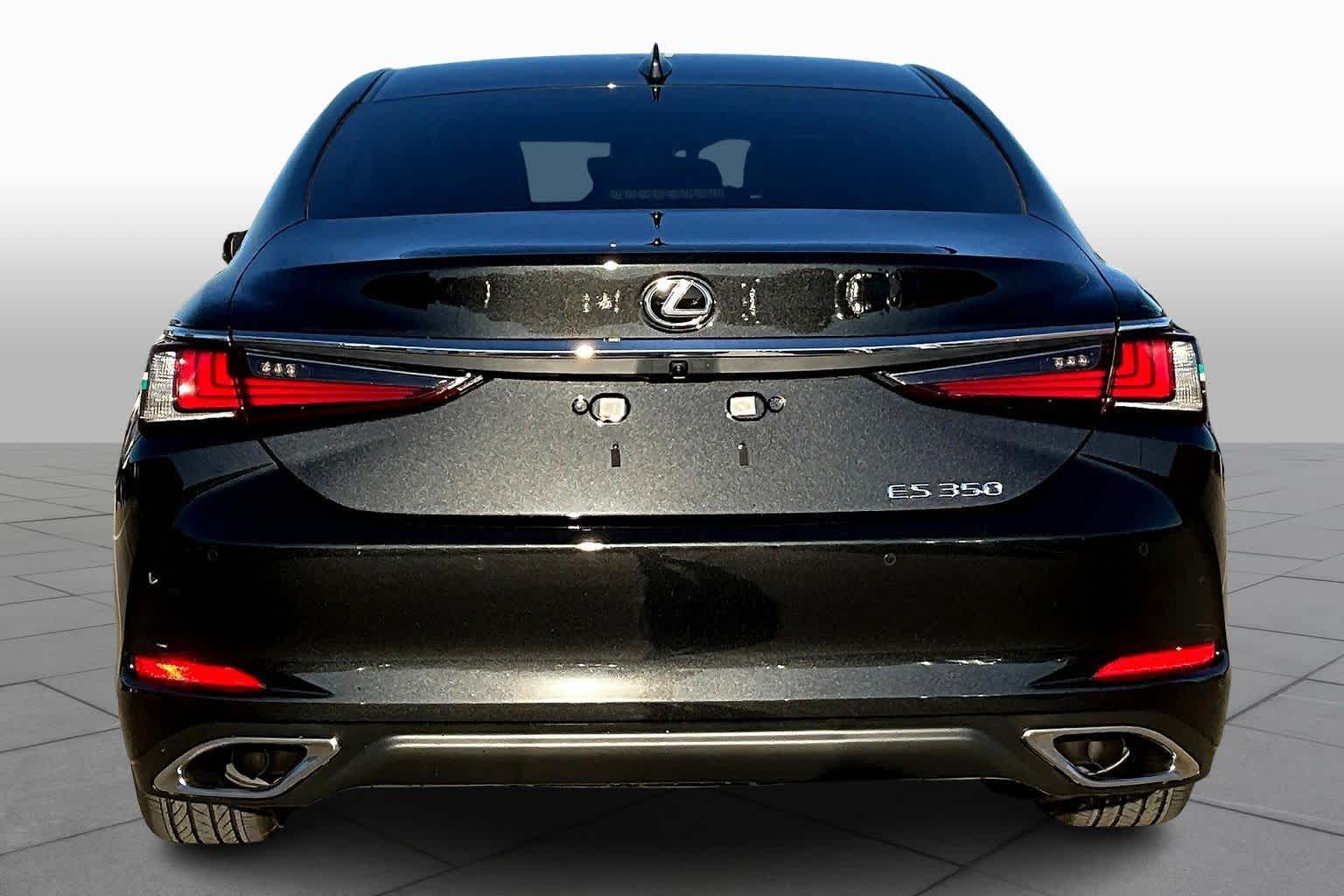 2025 Lexus ES  - 3