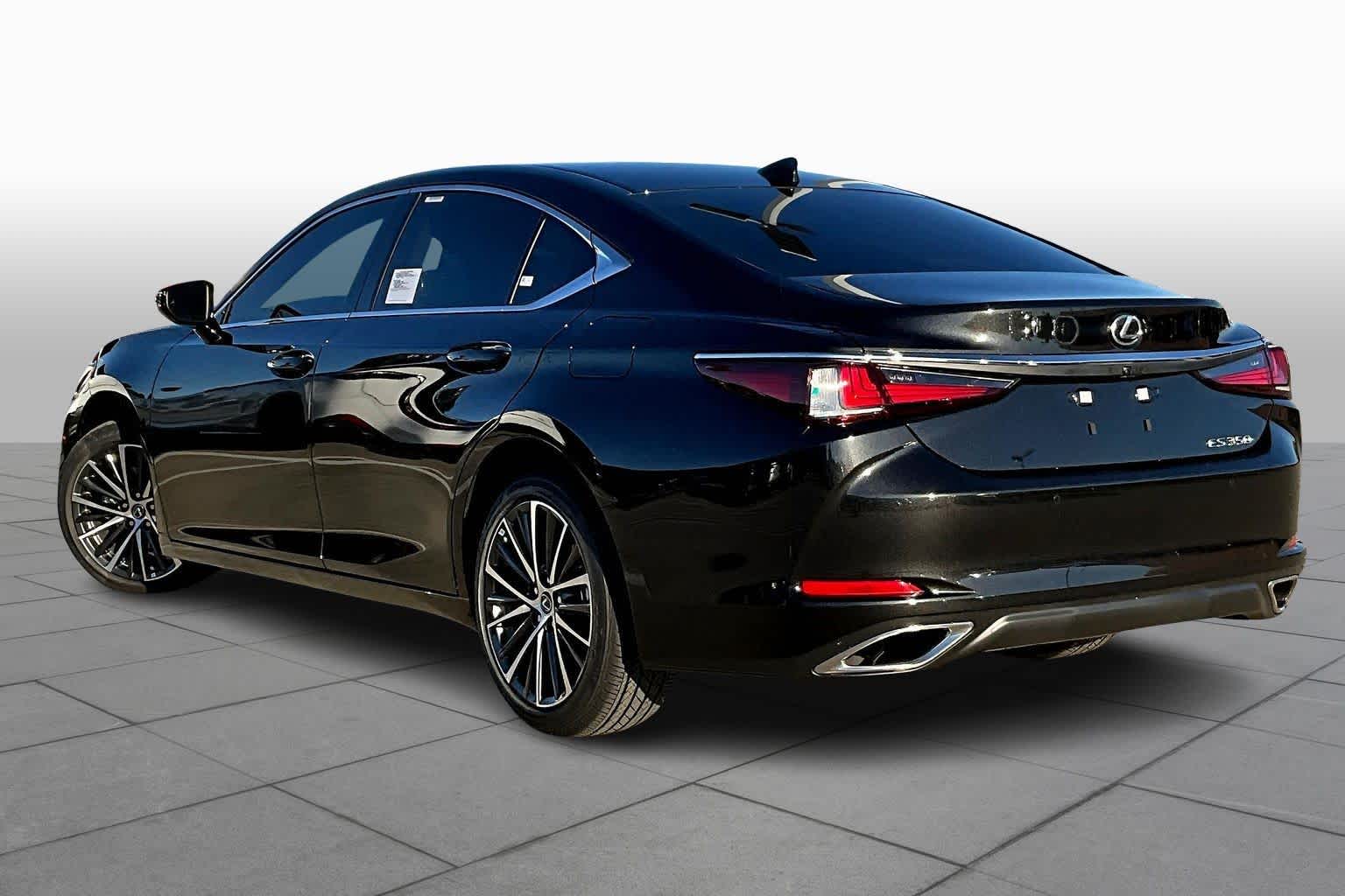 2025 Lexus ES  - 11