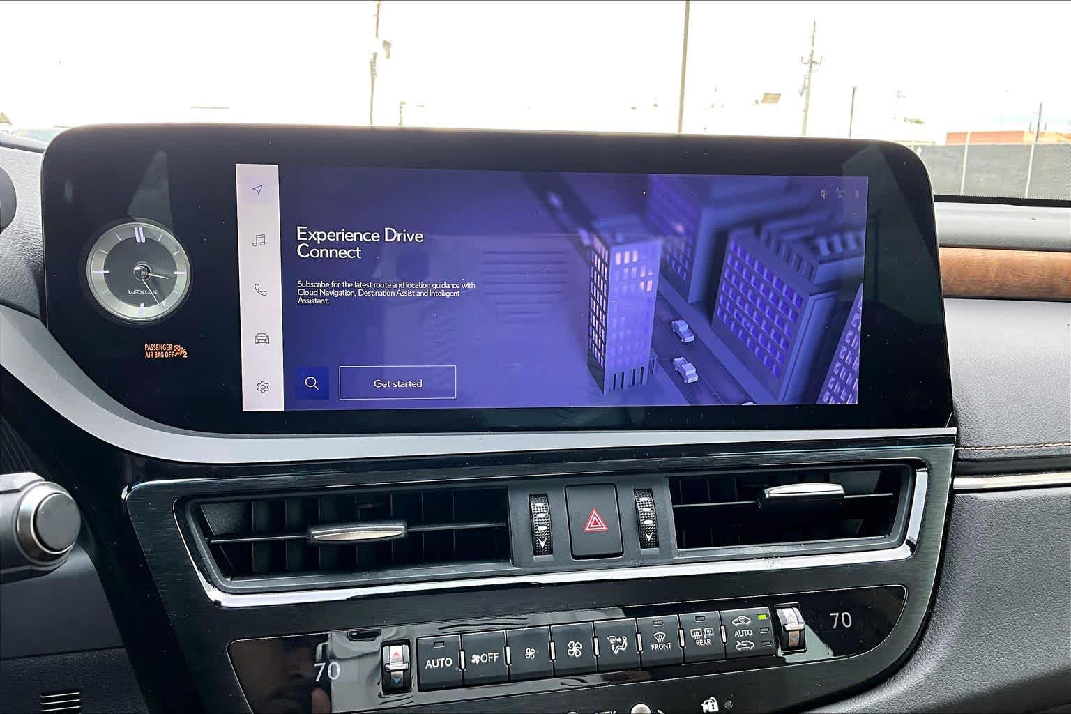 2023 Lexus ES 350 photo 33 of 36