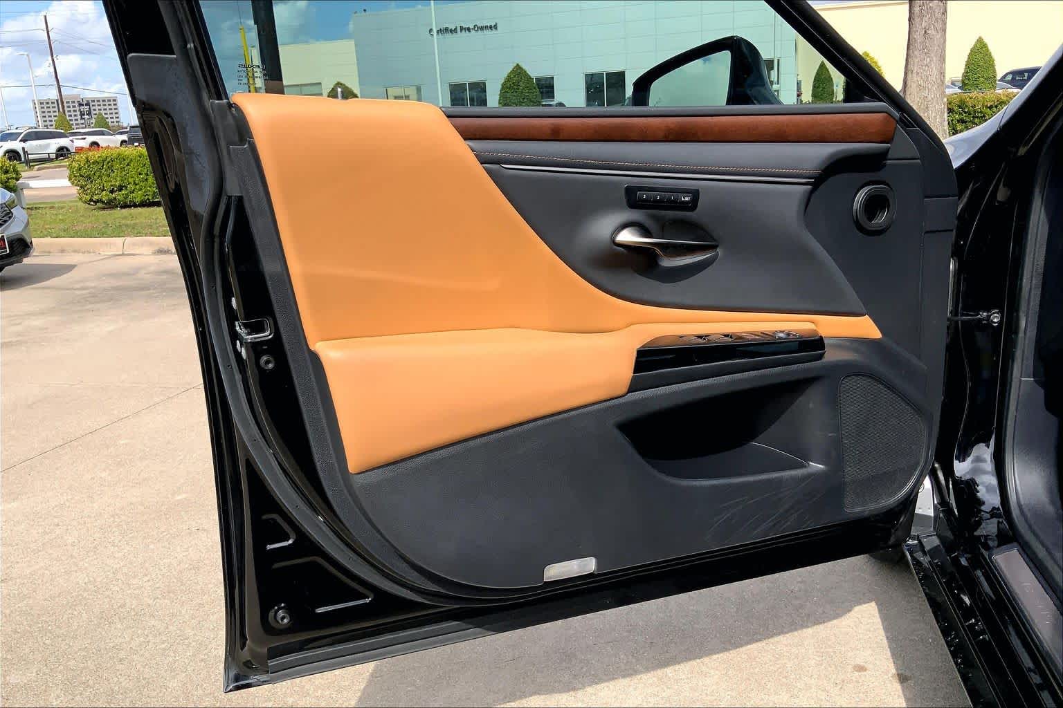 2024 Lexus ES 350  Obsidian at Lexus Southwest Houston