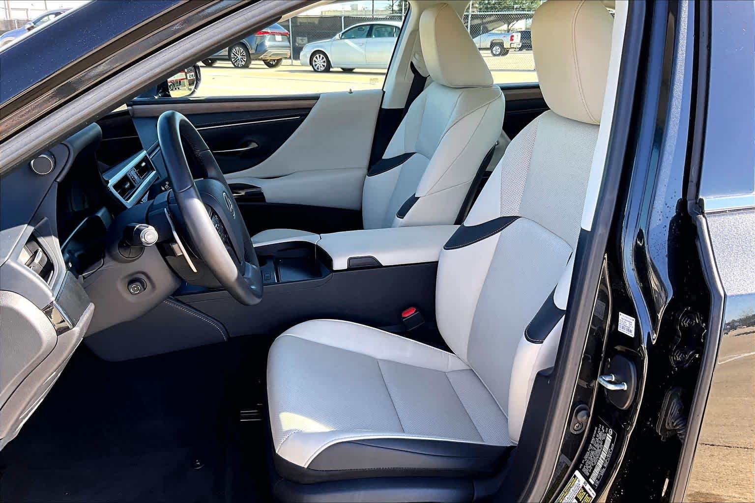 2025 Lexus ES  Caviar at Lexus Southwest Houston