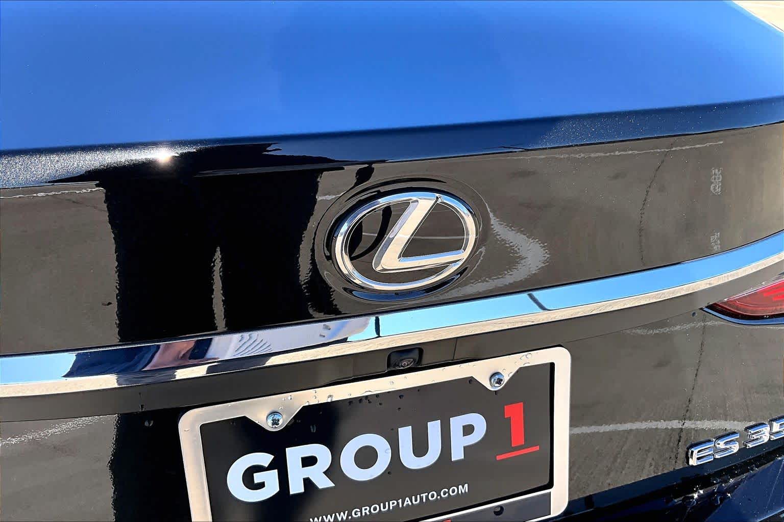 2025 Lexus ES  Caviar at Lexus Southwest Houston