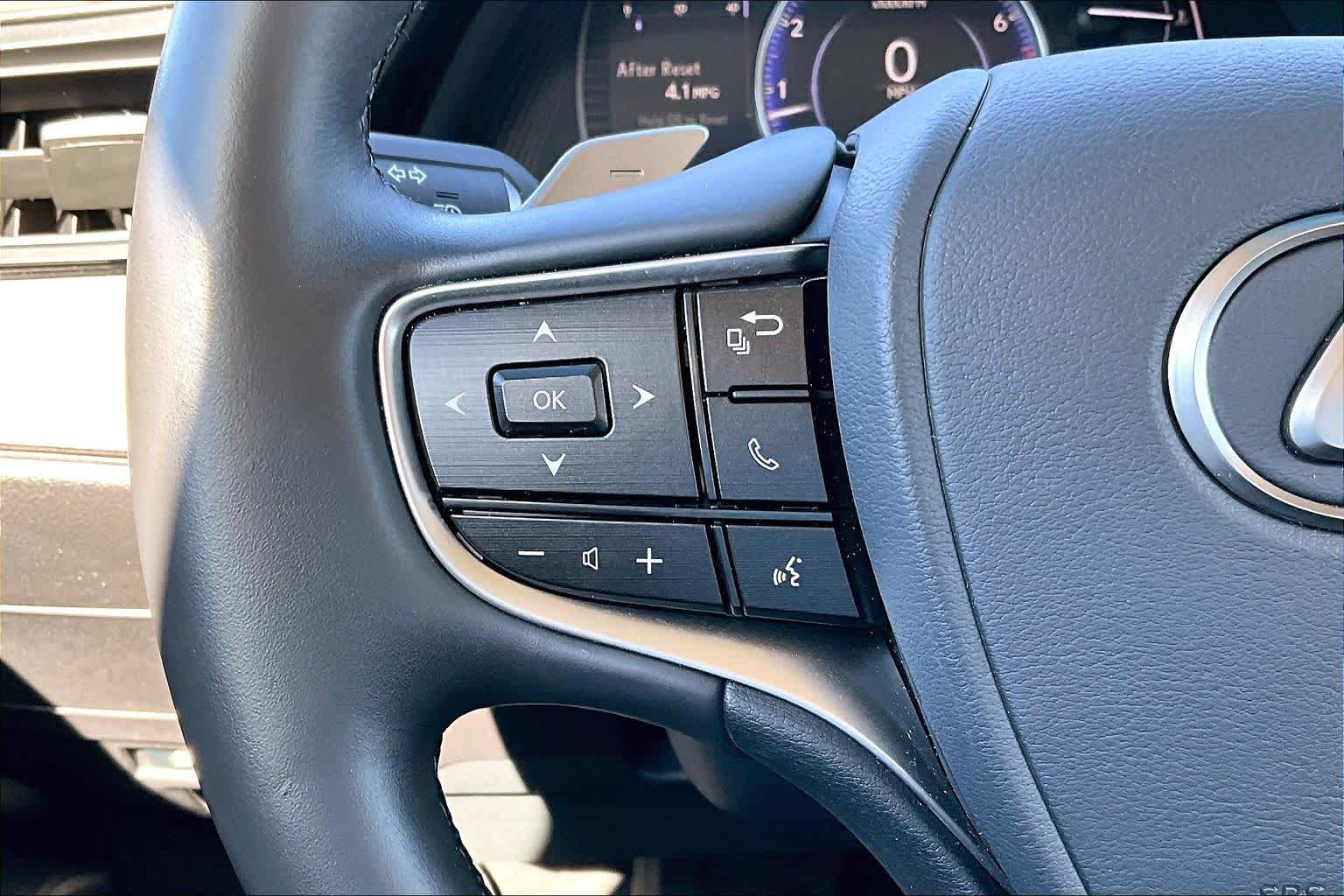 2025 Lexus ES  Caviar at Lexus Southwest Houston