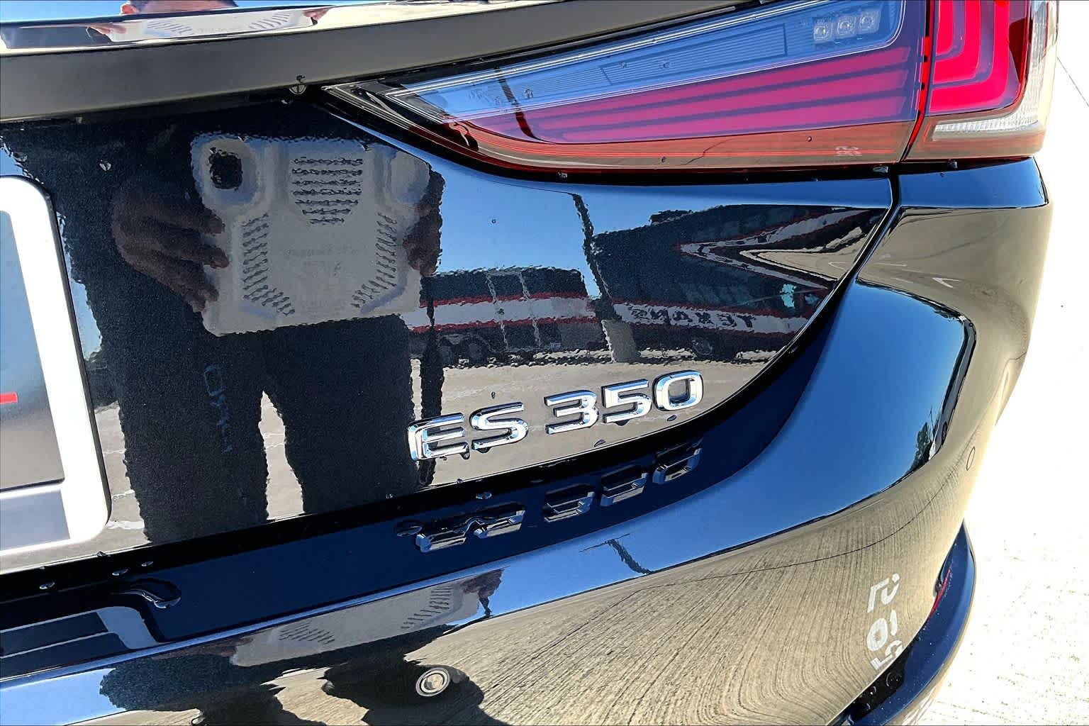 2025 Lexus ES  Caviar at Lexus Southwest Houston