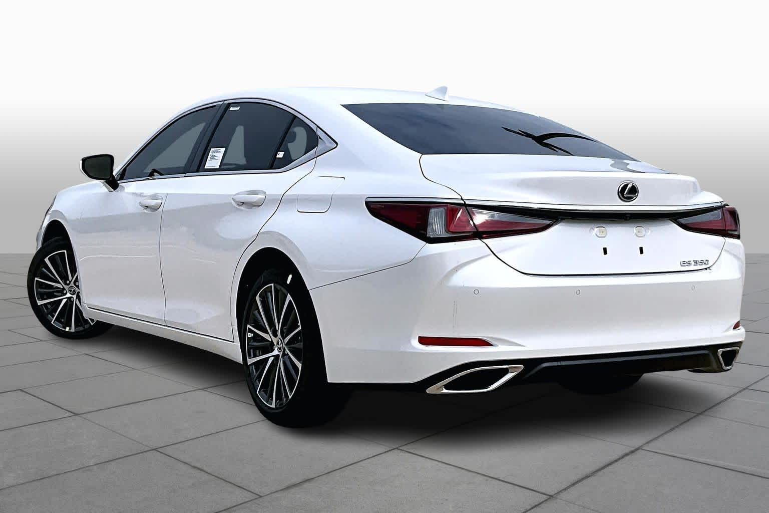 2025 Lexus ES  - 11