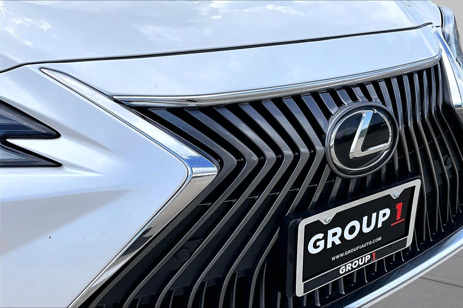 2020 Lexus ES 350  Eminent White Pearl at Lexus Southwest Houston