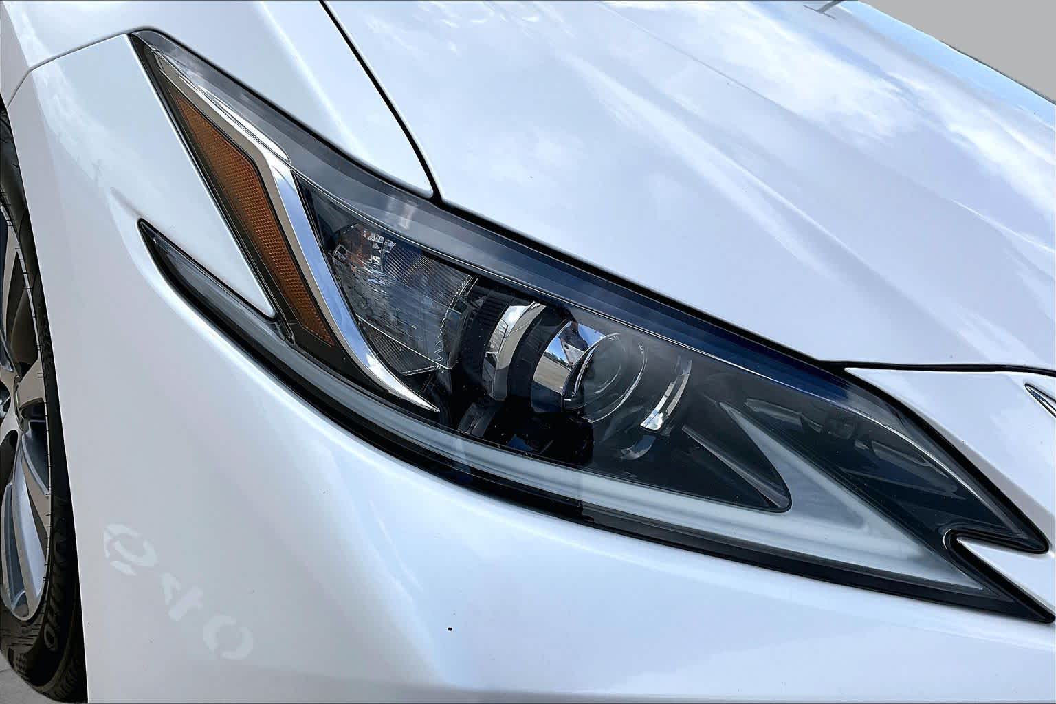 2020 Lexus ES 350  Eminent White Pearl at Lexus Southwest Houston