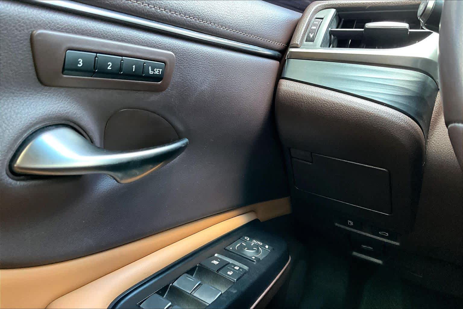 2020 Lexus ES 350  Eminent White Pearl at Lexus Southwest Houston