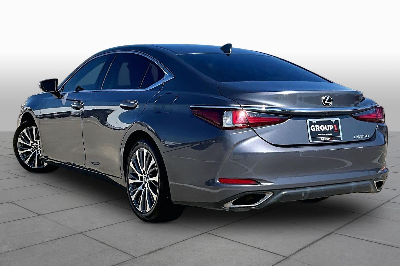 2020 Lexus ES 350 photo 12 of 36