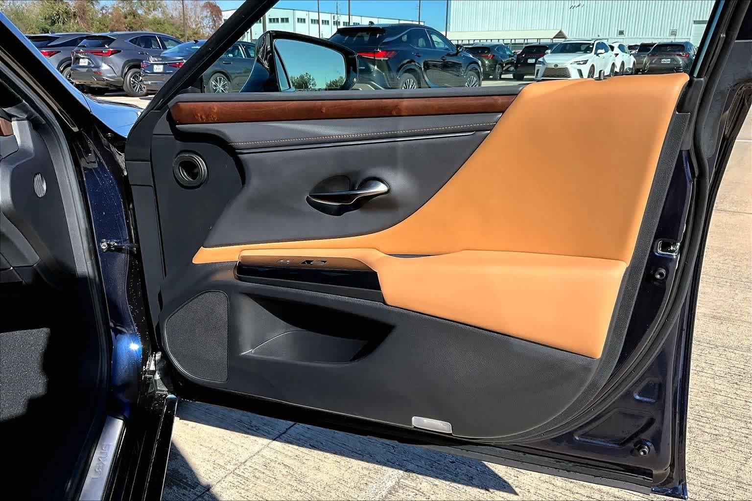 2025 Lexus ES  Nightfall Mica at Lexus Southwest Houston