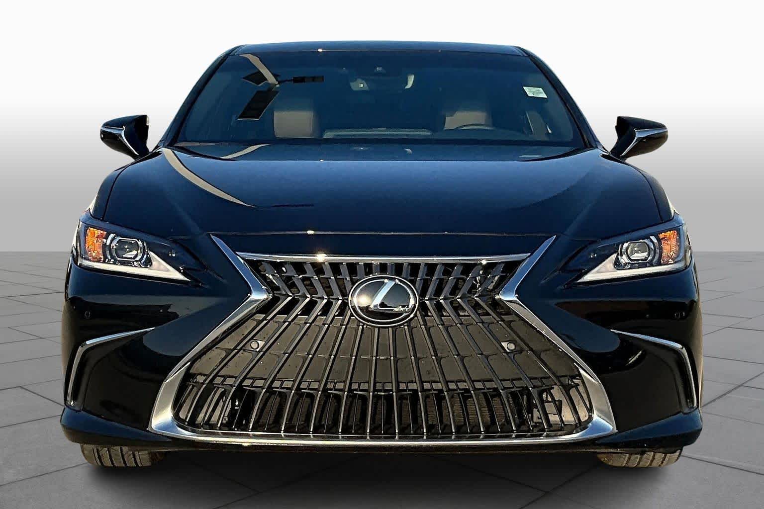 2025 Lexus ES  - 2