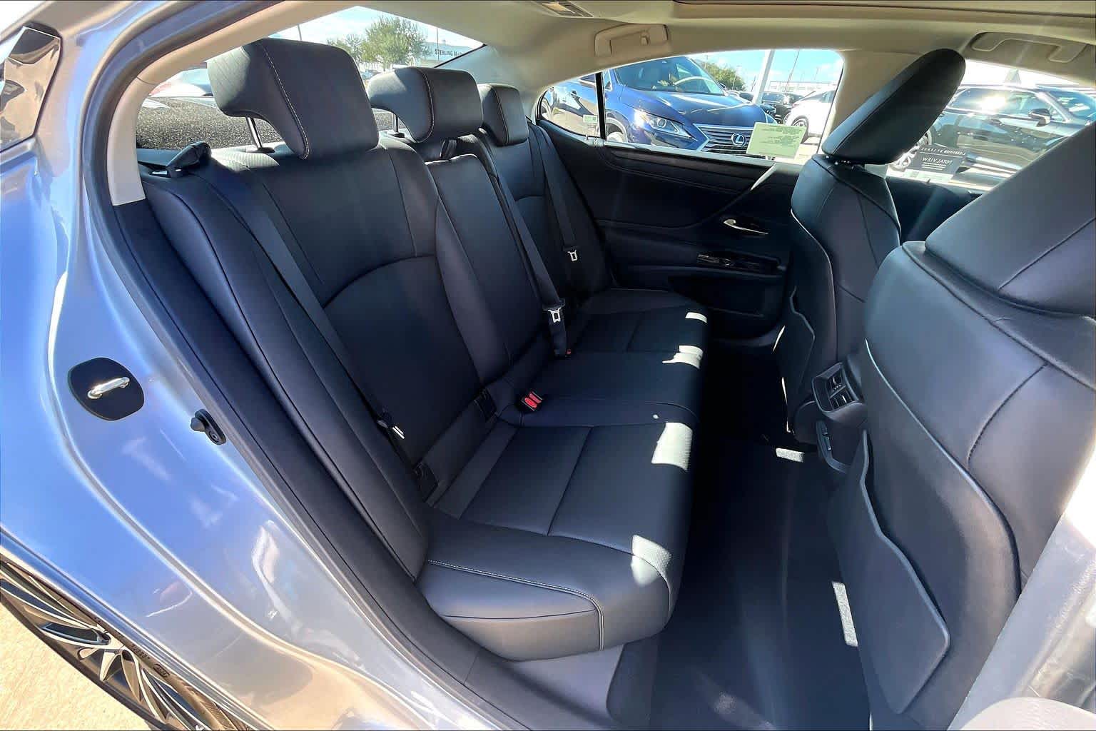 2025 Lexus ES  Iridium at Mercedes-Benz of Houston North