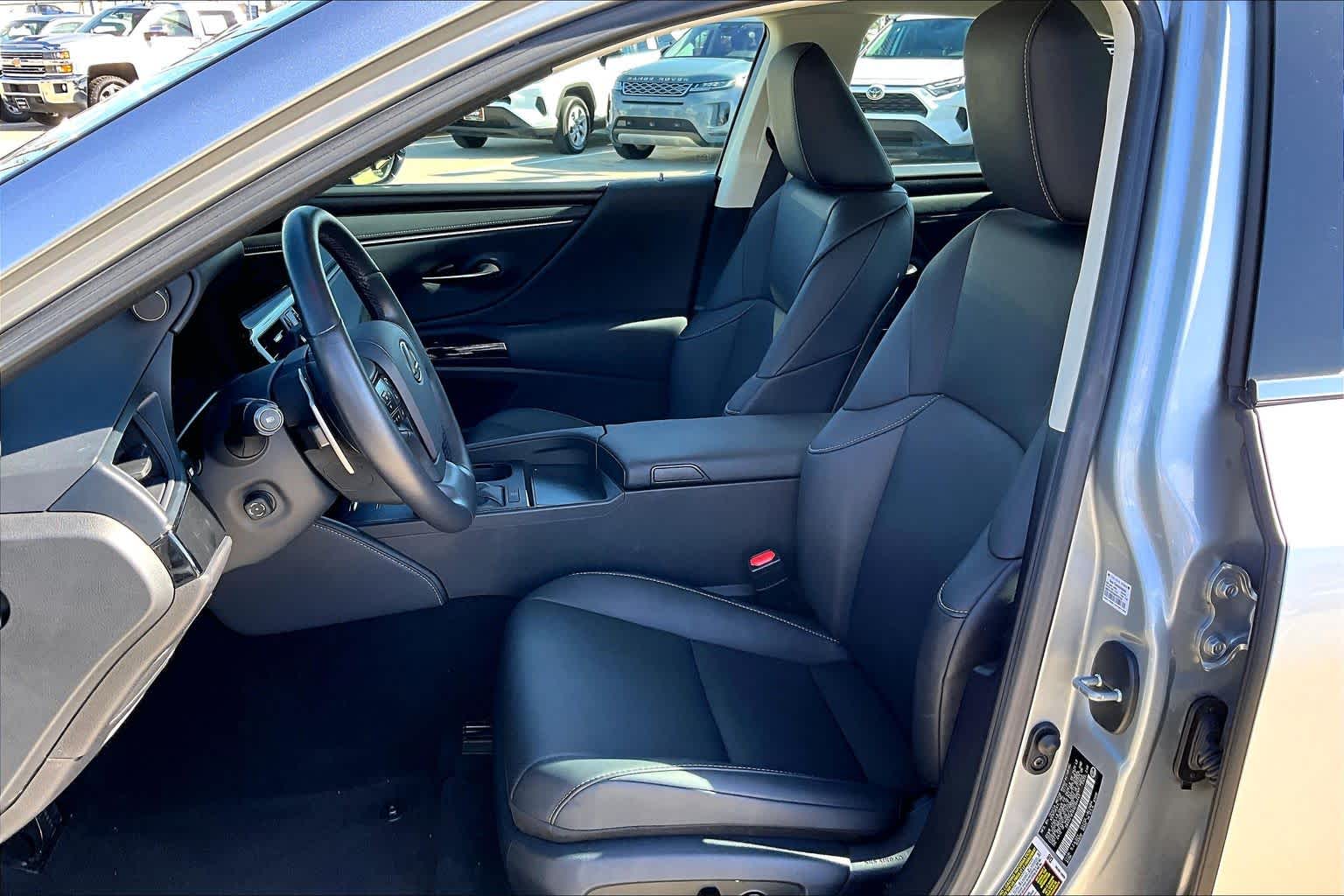 2025 Lexus ES  Iridium at Mercedes-Benz of Houston North