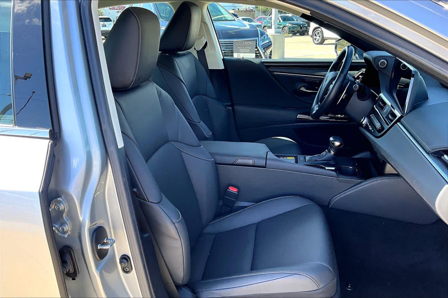 2025 Lexus ES  Iridium at Mercedes-Benz of Houston North
