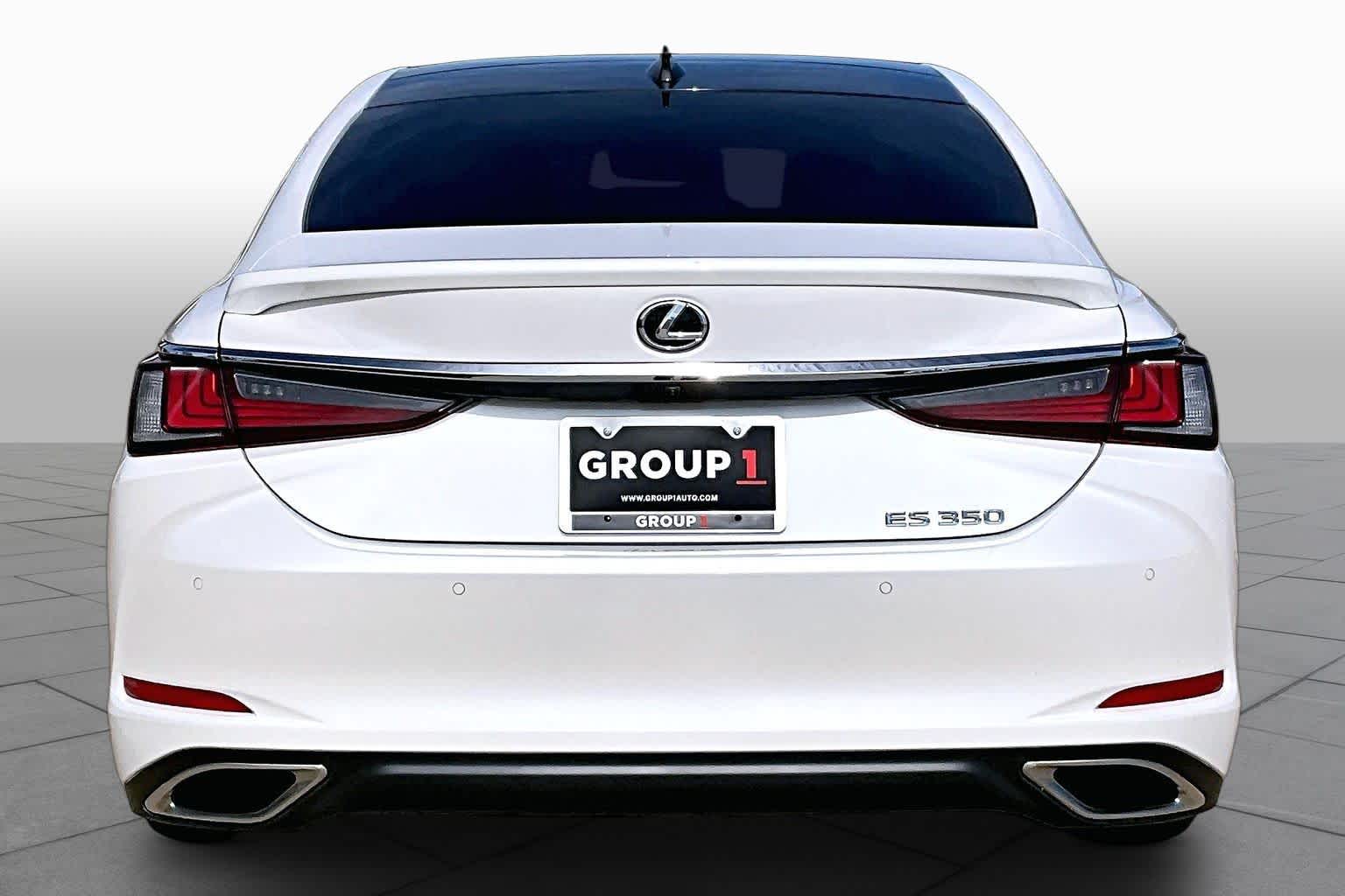 2024 Lexus ES 350 photo 5 of 37